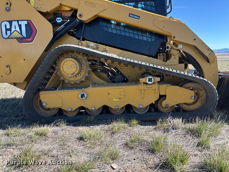 image for item YA2910 2024 Caterpillar 299D3 XE tracked skid steer loader