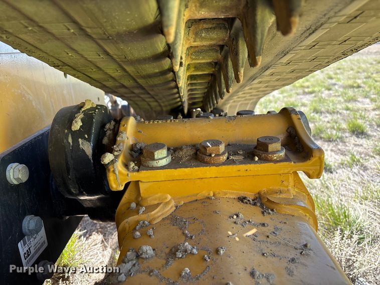 image for item YA2910 2024 Caterpillar 299D3 XE tracked skid steer loader