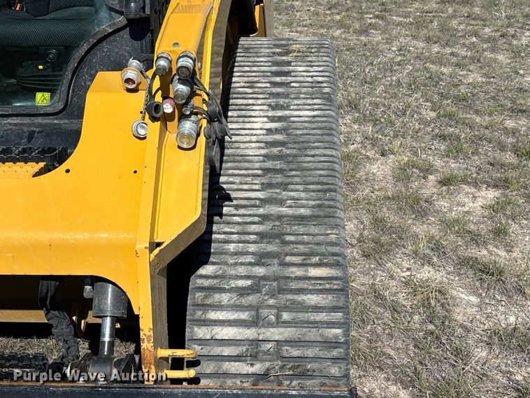 image for item YA2910 2024 Caterpillar 299D3 XE tracked skid steer loader