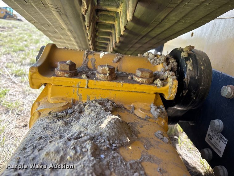 image for item YA2910 2024 Caterpillar 299D3 XE tracked skid steer loader