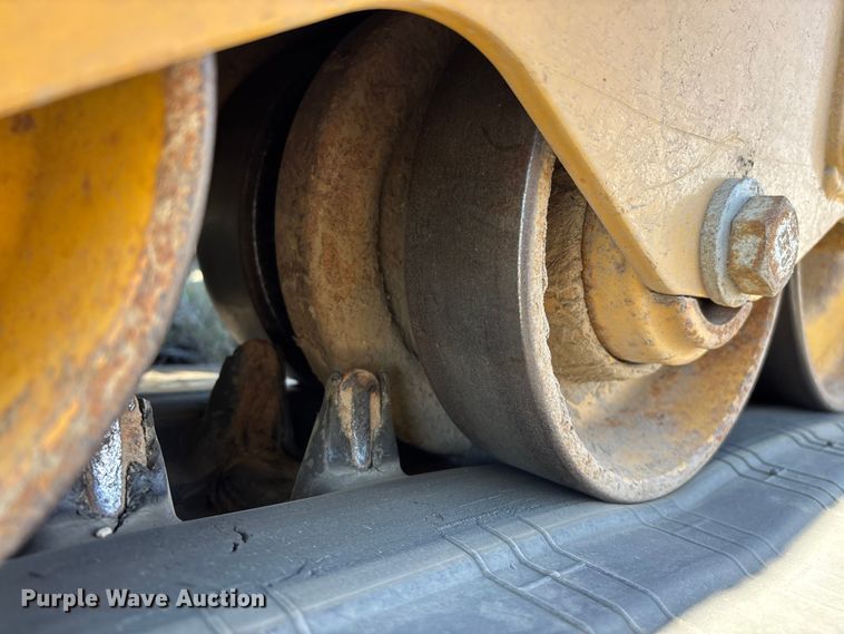 image for item YA2910 2024 Caterpillar 299D3 XE tracked skid steer loader