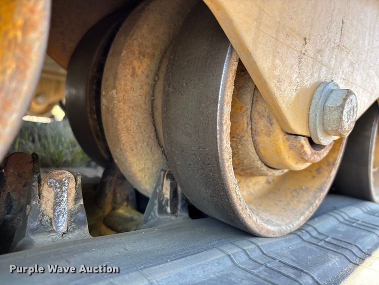 image for item YA2910 2024 Caterpillar 299D3 XE tracked skid steer loader