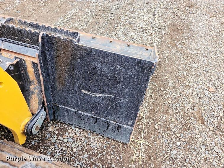 image for item YA2911 2023 Caterpillar 289D3 tracked skid steer loader