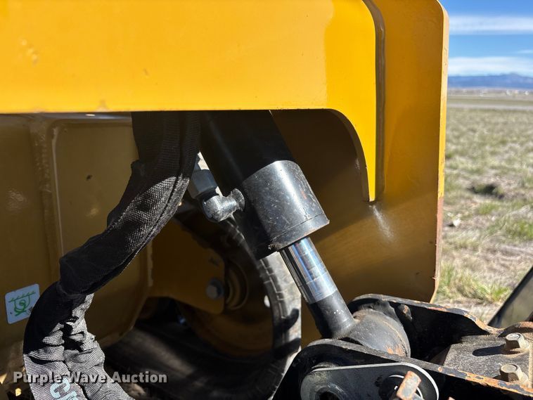 image for item YA2911 2024 Caterpillar 289D3 tracked skid steer loader