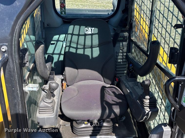 image for item YA2911 2024 Caterpillar 289D3 tracked skid steer loader