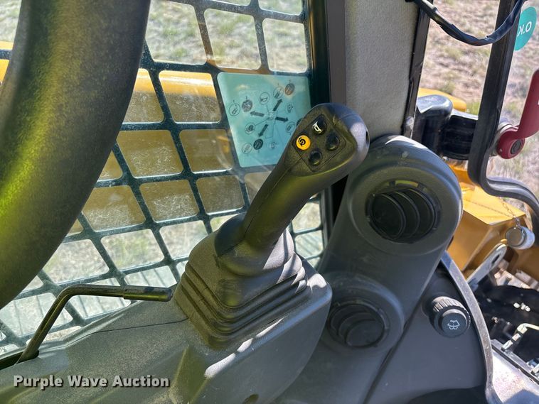 image for item YA2911 2024 Caterpillar 289D3 tracked skid steer loader