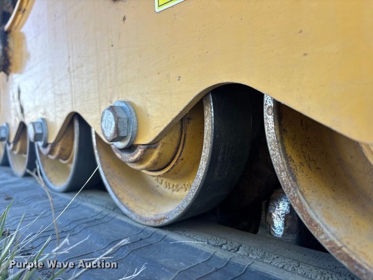 image for item YA2911 2024 Caterpillar 289D3 tracked skid steer loader