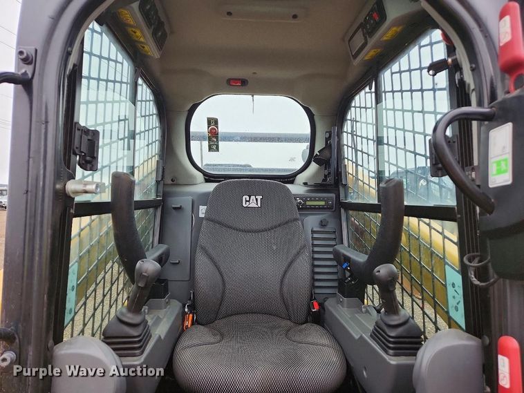 image for item YA2913 2023 Caterpillar 289D3 tracked skid steer loader