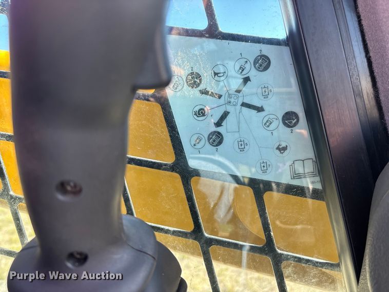 image for item YA2913 2024 Caterpillar 289D3 tracked skid steer loader