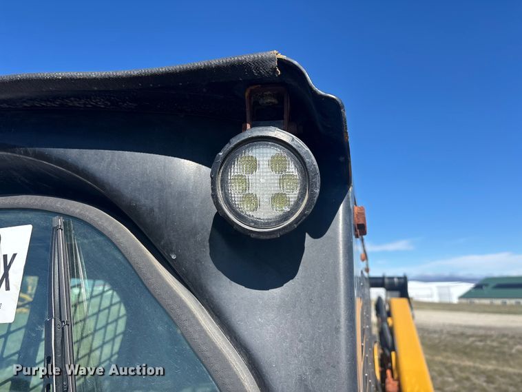 image for item YA2914 2019 Caterpillar 272D2 skid steer loader