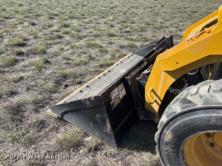 image for item YA2914 2019 Caterpillar 272D2 skid steer loader