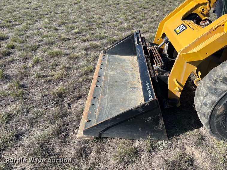 image for item YA2914 2019 Caterpillar 272D2 skid steer loader