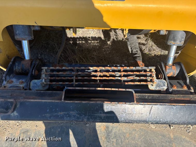 image for item YA2914 2019 Caterpillar 272D2 skid steer loader