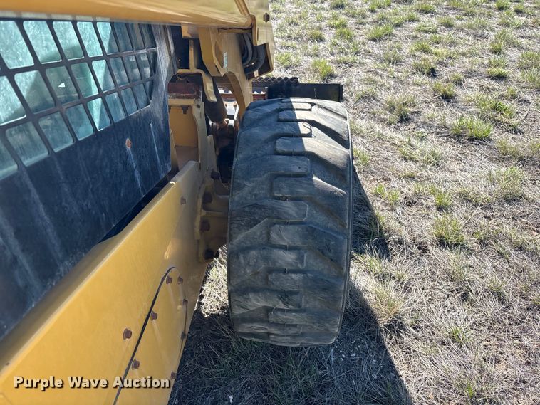 image for item YA2914 2019 Caterpillar 272D2 skid steer loader