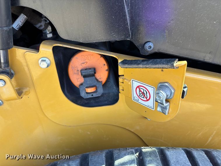 image for item YA2915 2024 Caterpillar 289D3 tracked skid steer loader