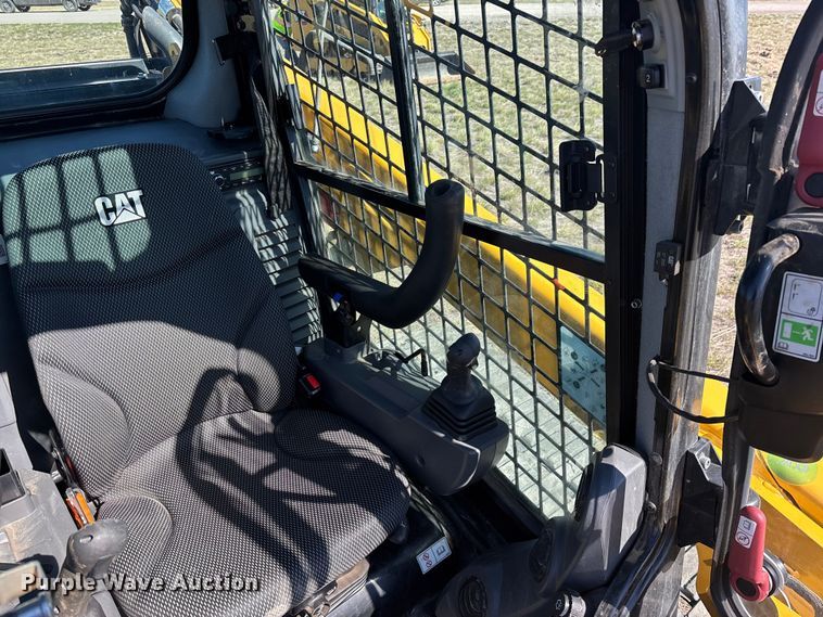 image for item YA2915 2024 Caterpillar 289D3 tracked skid steer loader
