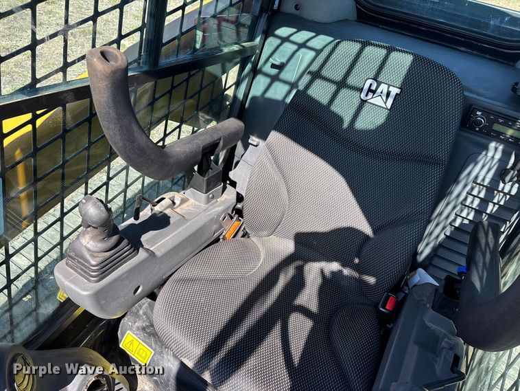 image for item YA2915 2024 Caterpillar 289D3 tracked skid steer loader