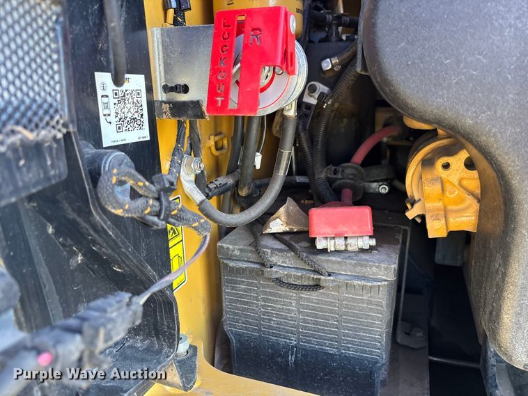 image for item YA2915 2024 Caterpillar 289D3 tracked skid steer loader