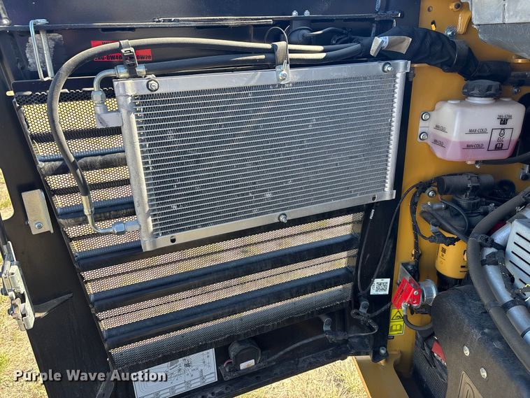 image for item YA2915 2024 Caterpillar 289D3 tracked skid steer loader