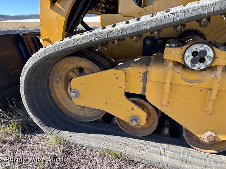 image for item YA2915 2024 Caterpillar 289D3 tracked skid steer loader