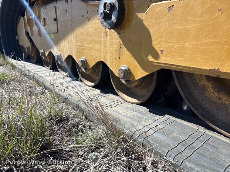 image for item YA2915 2024 Caterpillar 289D3 tracked skid steer loader