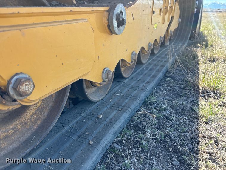 image for item YA2915 2024 Caterpillar 289D3 tracked skid steer loader