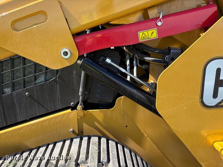 image for item YA2916 2024 Caterpillar 289D3 tracked skid steer loader