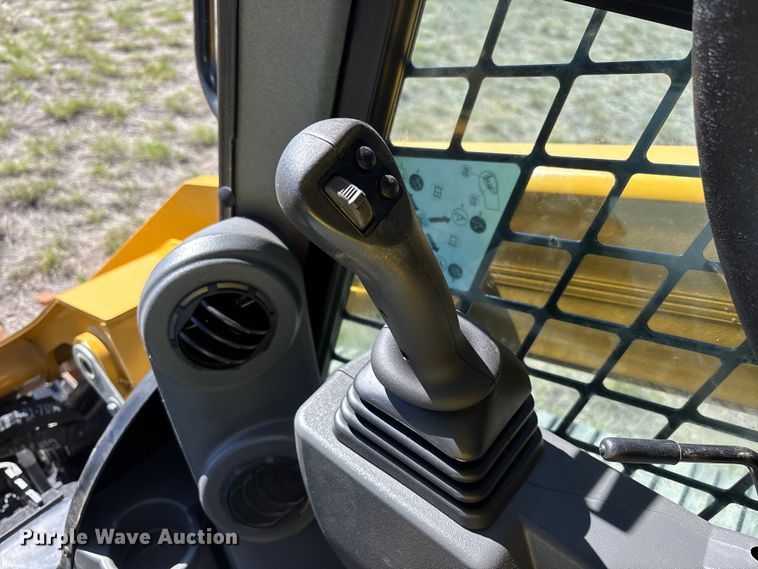 image for item YA2916 2024 Caterpillar 289D3 tracked skid steer loader