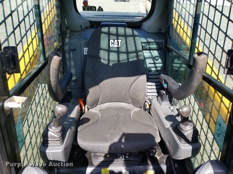 image for item YA2917 2022 Caterpillar 262D3 skid steer loader