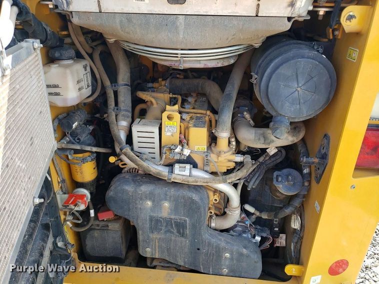 image for item YA2917 2022 Caterpillar 262D3 skid steer loader