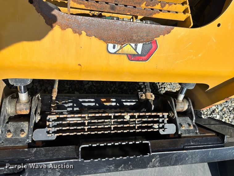 image for item YA2917 2022 Caterpillar 262D3 skid steer loader
