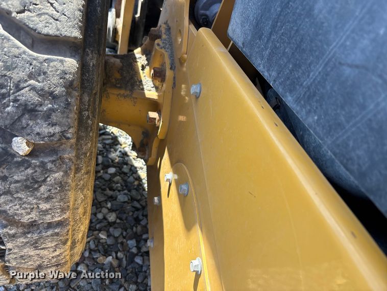 image for item YA2917 2022 Caterpillar 262D3 skid steer loader