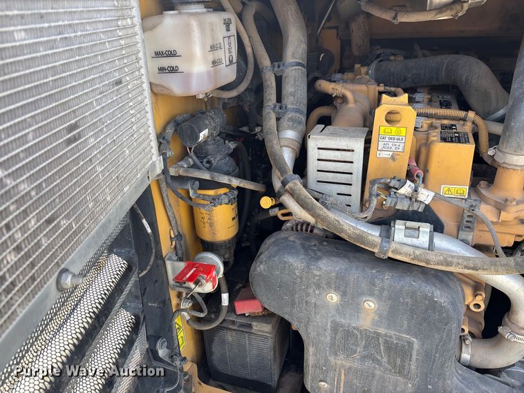 image for item YA2917 2022 Caterpillar 262D3 skid steer loader