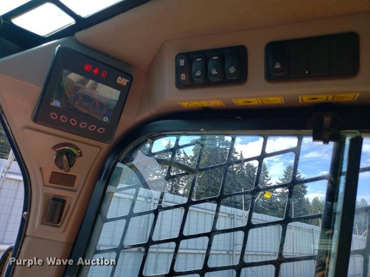 image for item YA2918 2022 Caterpillar 262D3 skid steer loader