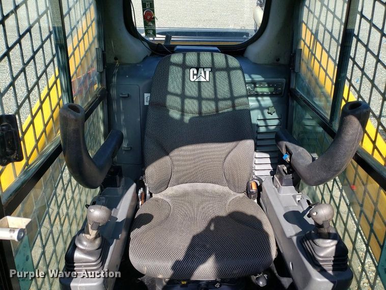 image for item YA2918 2022 Caterpillar 262D3 skid steer loader