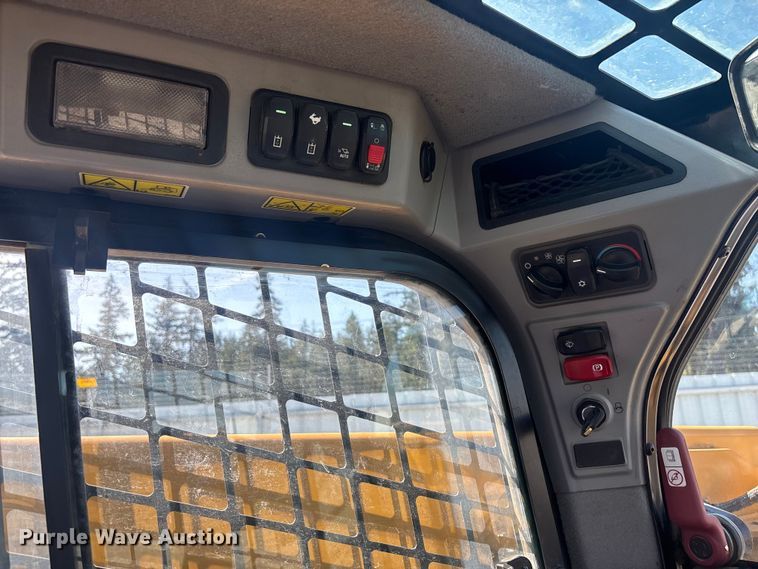 image for item YA2918 2022 Caterpillar 262D3 skid steer loader