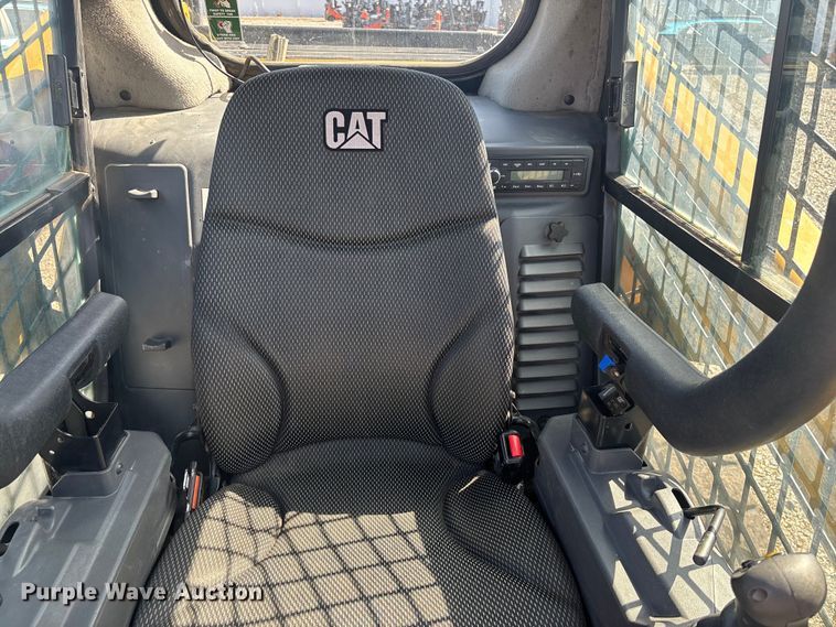 image for item YA2918 2022 Caterpillar 262D3 skid steer loader