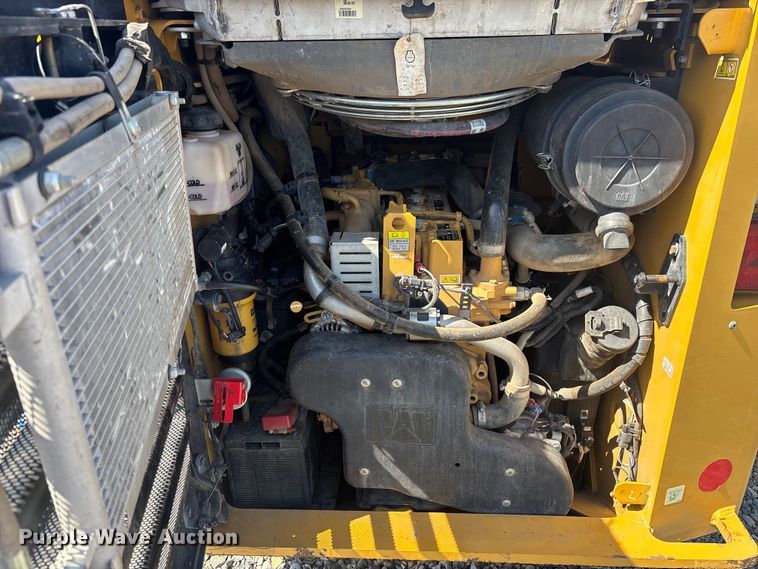 image for item YA2918 2022 Caterpillar 262D3 skid steer loader