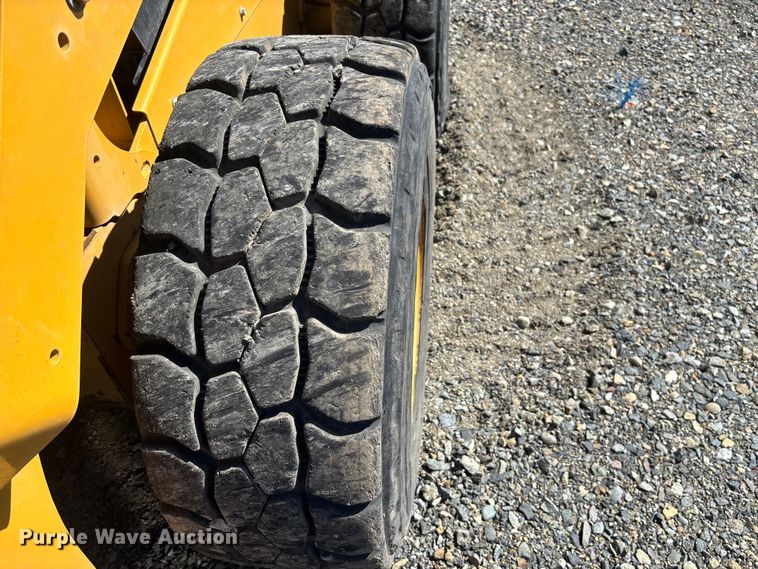 image for item YA2918 2022 Caterpillar 262D3 skid steer loader