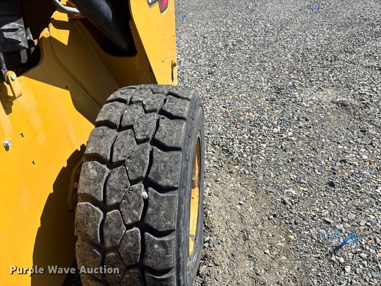image for item YA2918 2022 Caterpillar 262D3 skid steer loader