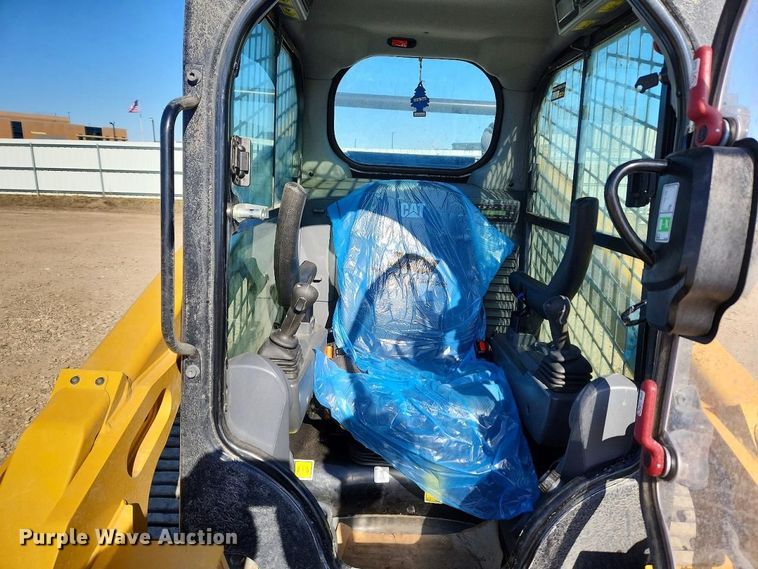 image for item YA2919 2023 Caterpillar 289D3 tracked skid steer loader