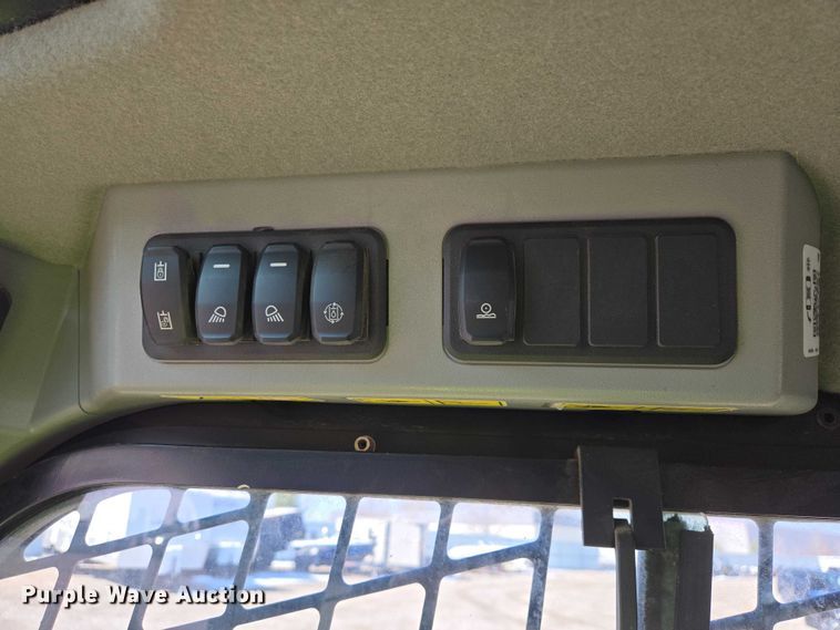 image for item YA2919 2023 Caterpillar 289D3 XPS tracked skid steer loader