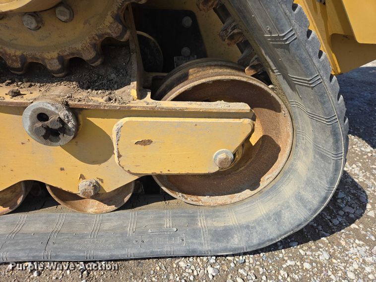 image for item YA2919 2023 Caterpillar 289D3 XPS tracked skid steer loader