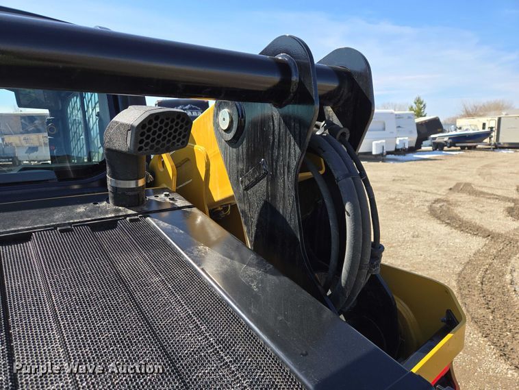 image for item YA2920 2024 Caterpillar 255 XPS tracked skid steer loader