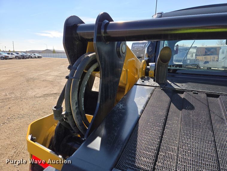 image for item YA2920 2024 Caterpillar 255 XPS tracked skid steer loader