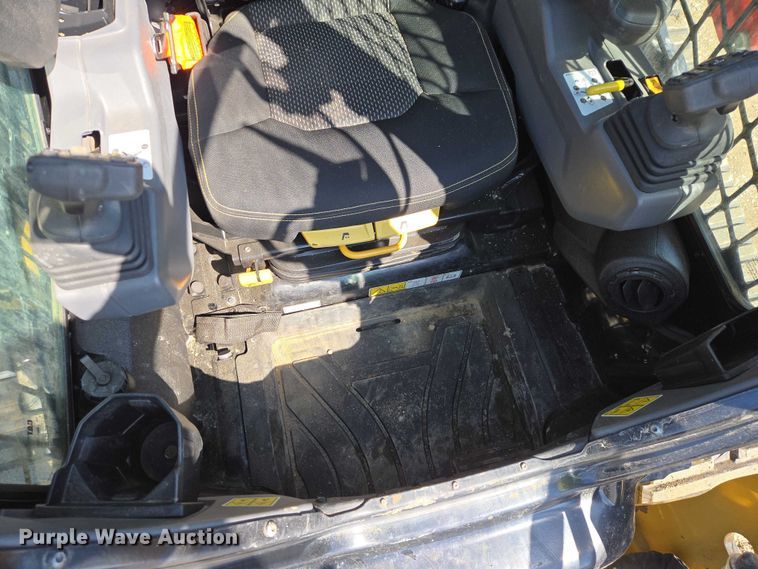 image for item YA2920 2024 Caterpillar 255 XPS tracked skid steer loader