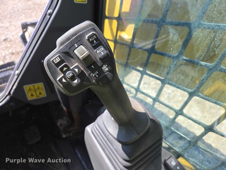 image for item YA2920 2024 Caterpillar 255 XPS tracked skid steer loader