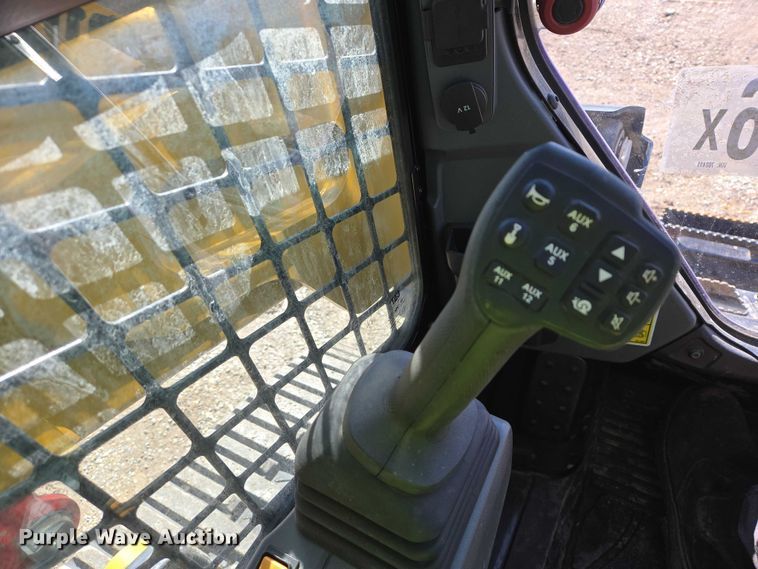 image for item YA2920 2024 Caterpillar 255 XPS tracked skid steer loader