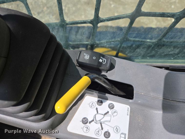 image for item YA2920 2024 Caterpillar 255 XPS tracked skid steer loader