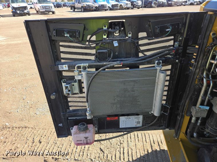 image for item YA2920 2024 Caterpillar 255 XPS tracked skid steer loader